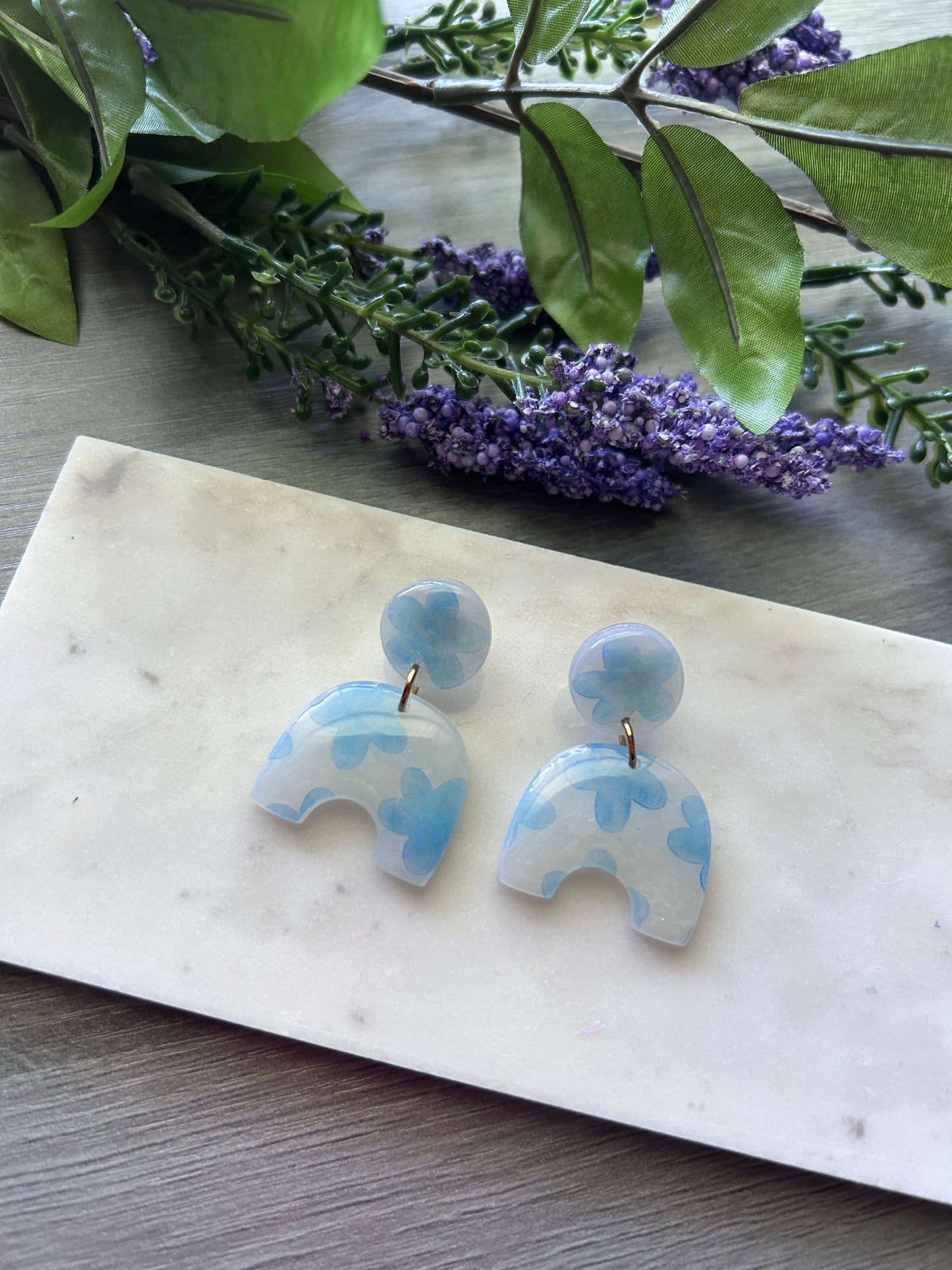 Blue summer clay earrings (resin coated)