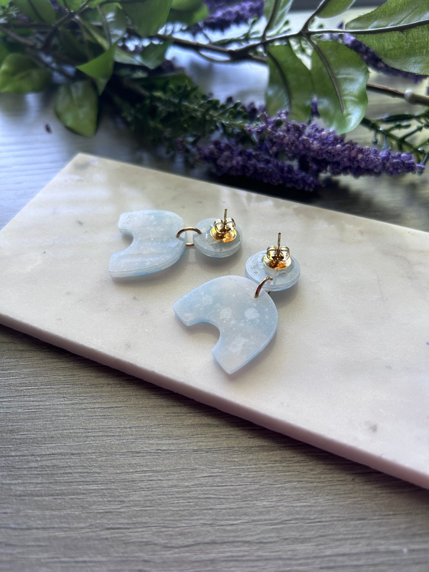 Blue summer clay earrings (resin coated)