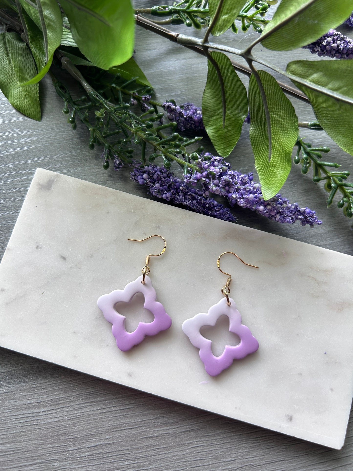 Ombre four leaf earring (gold plated)